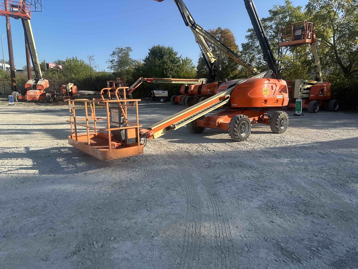 2007 JLG 400S-8