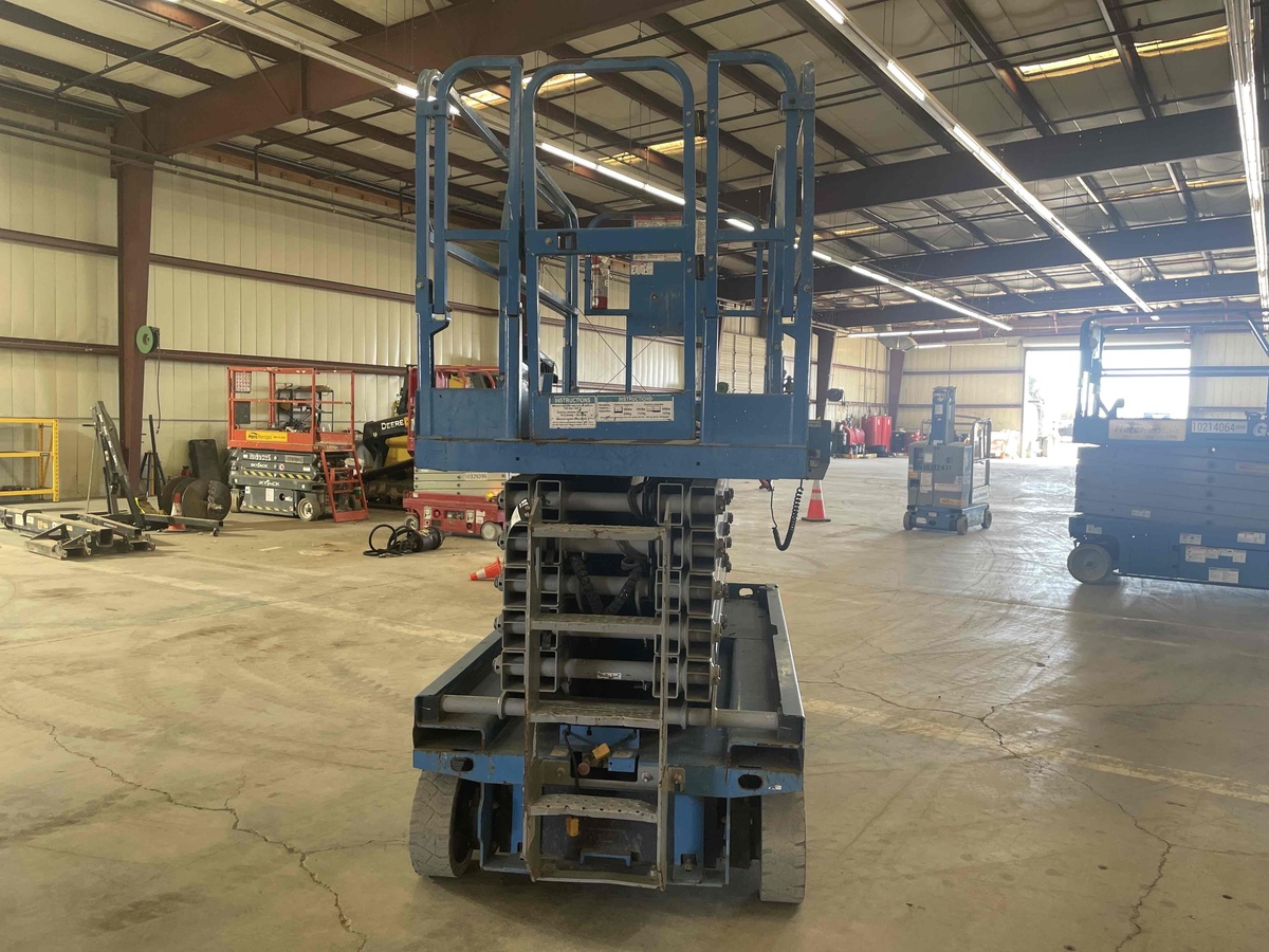 2017 Genie GS-4047-2