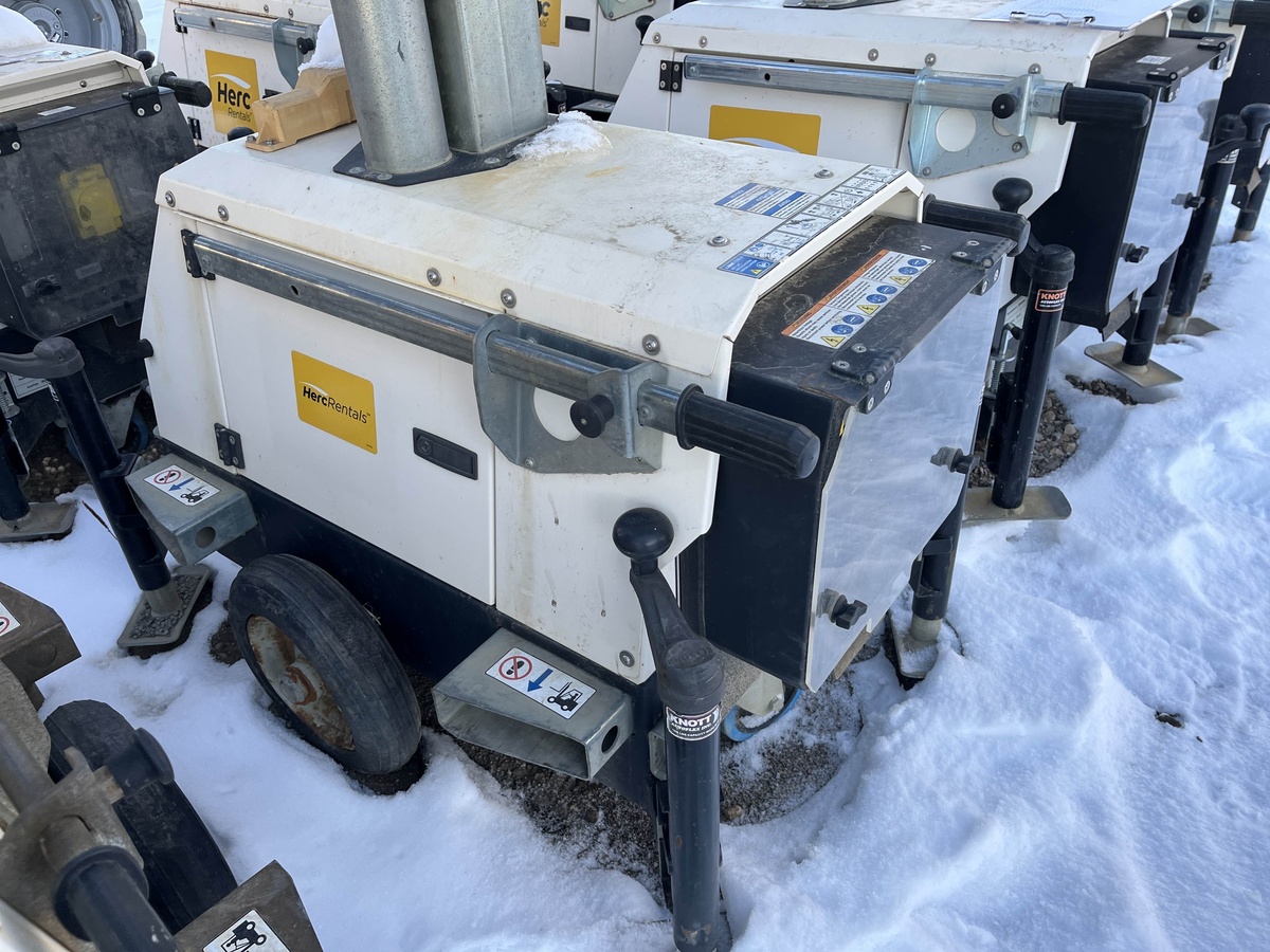 2017 Magnum PLT240-2