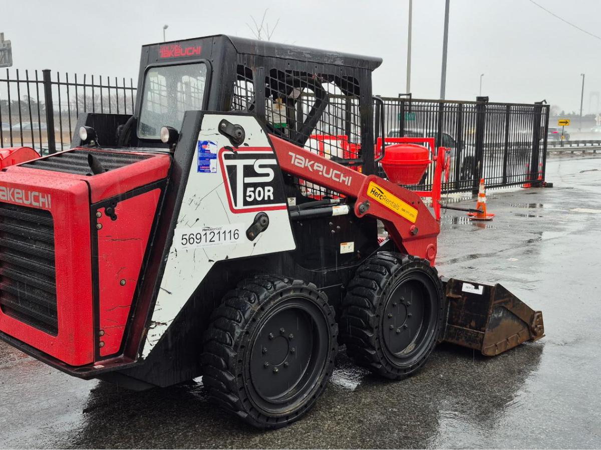 2016 Takeuchi TS50V