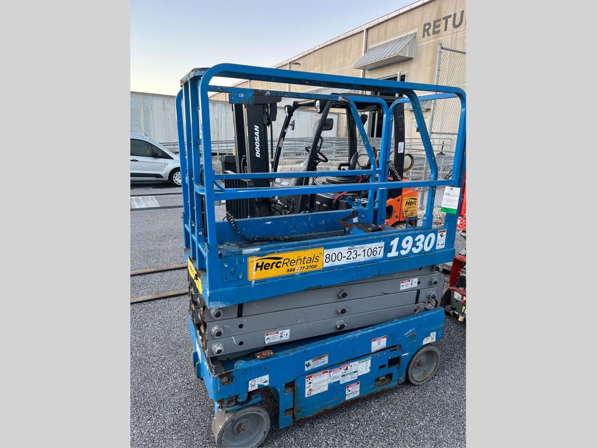 2018 Genie GS-1930