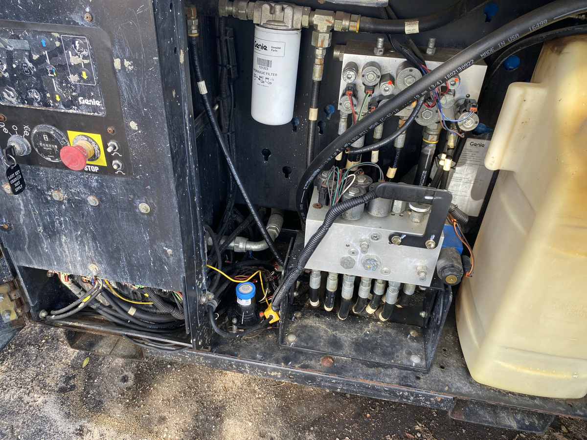 2018 Genie GS-3369 RT-10