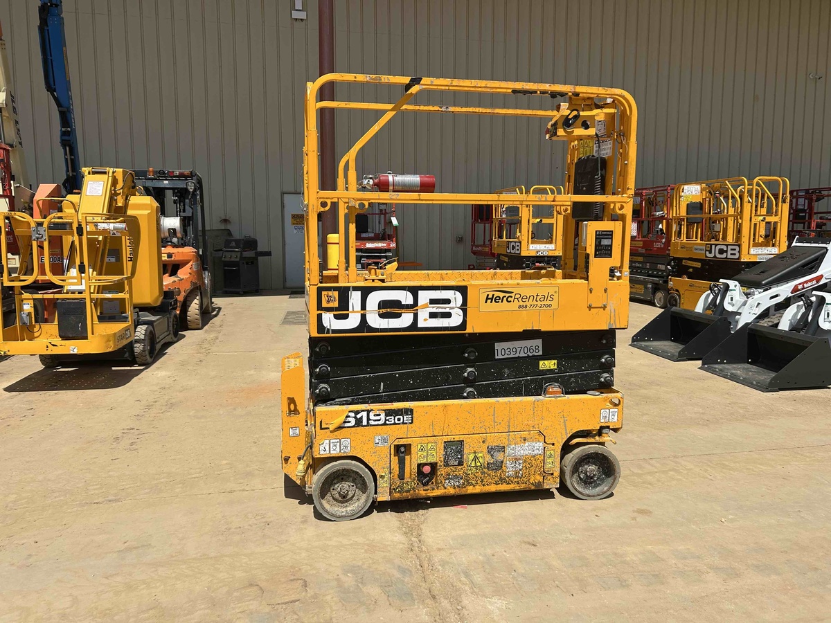 2022 JCB S1930E-4