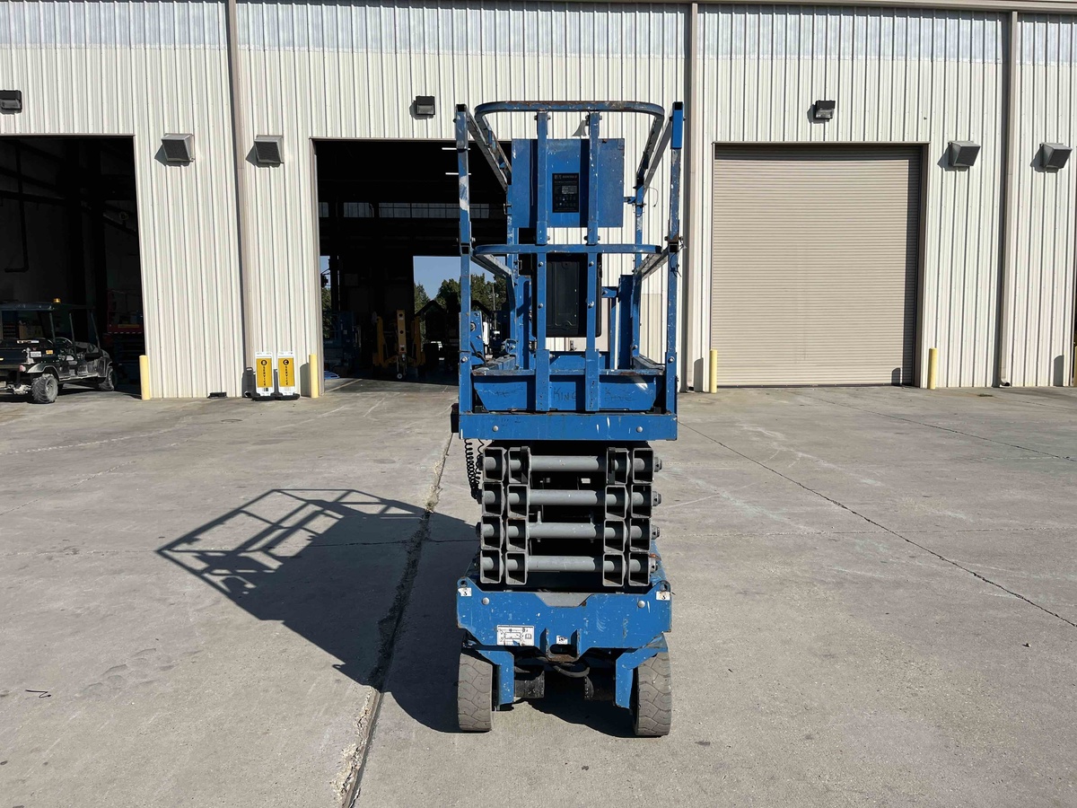 2018 Genie GS-3232-2