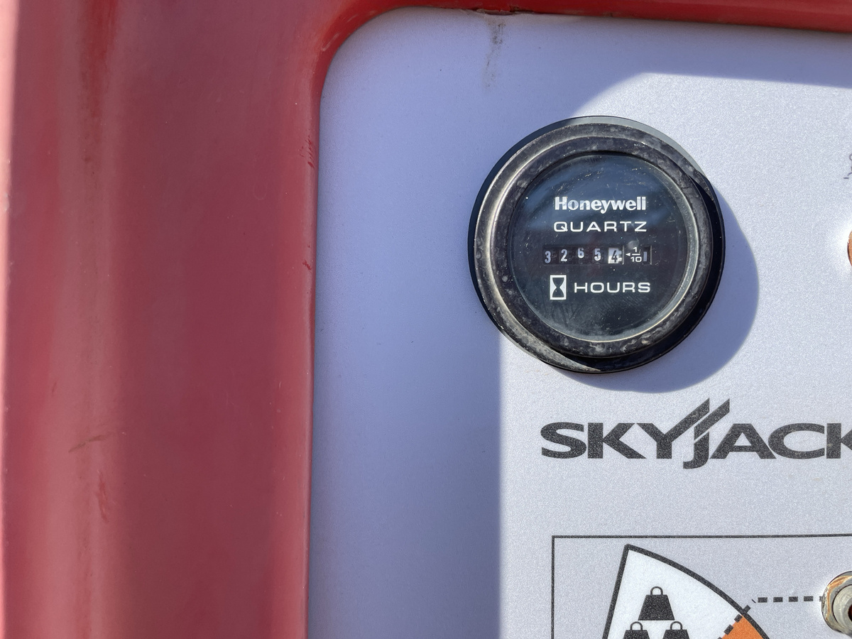 2016 Skyjack SJ82 T-6