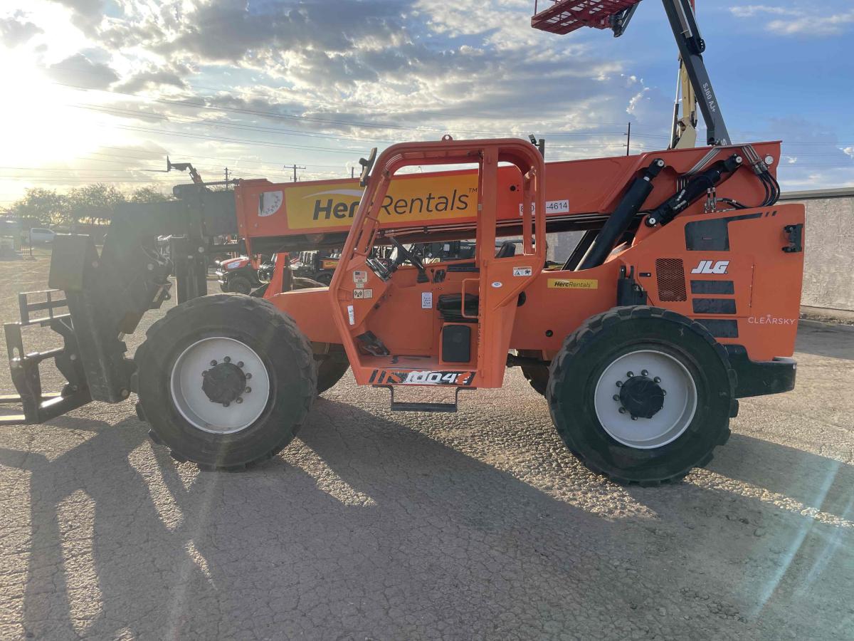 2020 SkyTrak 10042