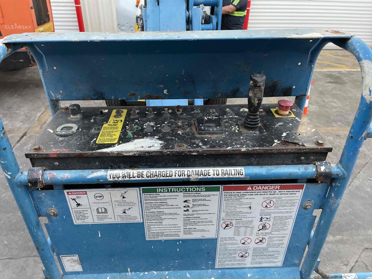 2015 Genie Z-45/25