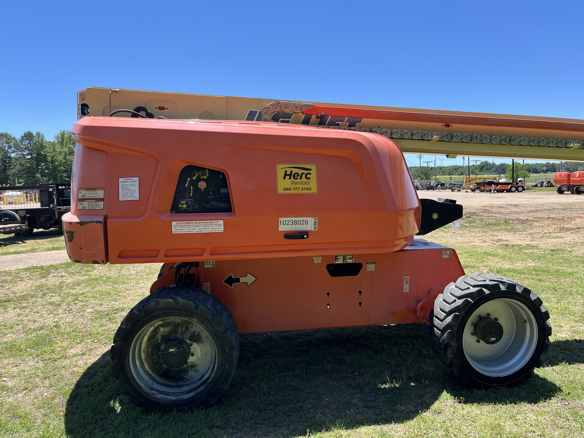 2018 JLG 660SJ-12