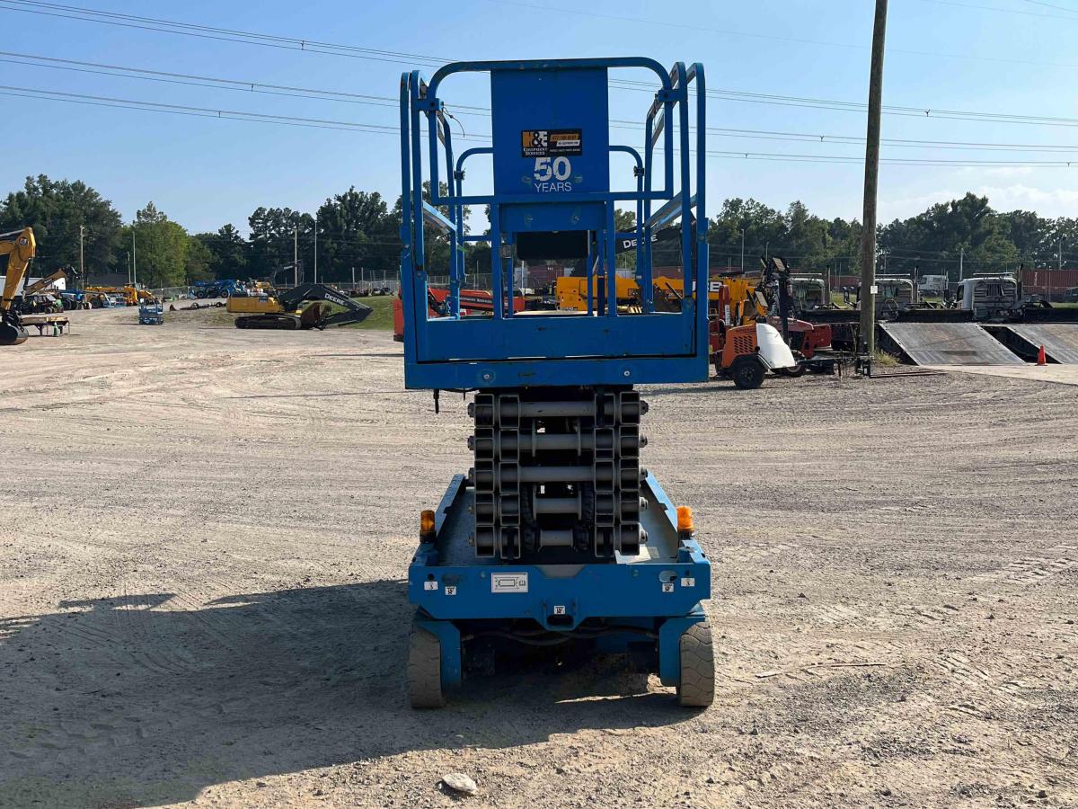 2016 Genie GS-4047