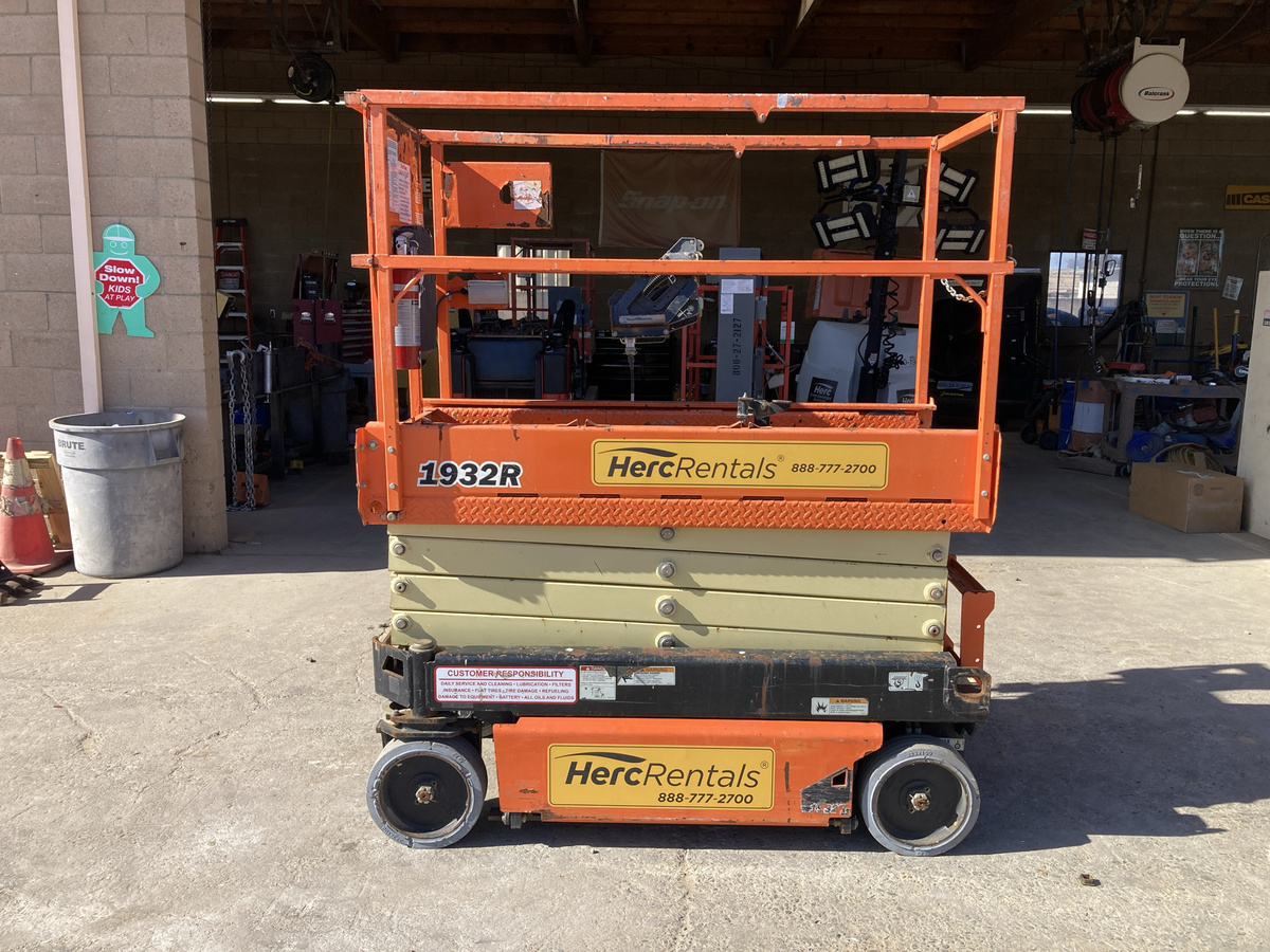 2020 JLG 1932R-5