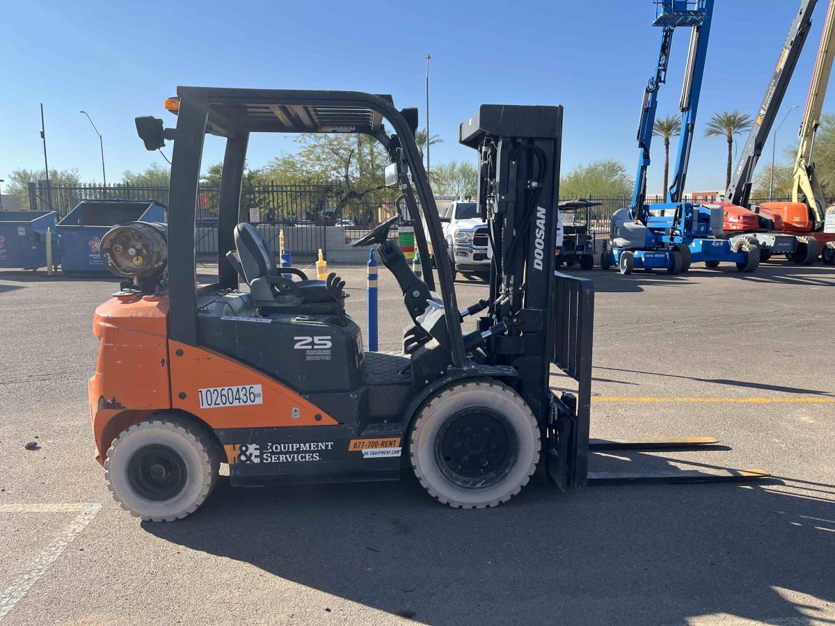 2018 Doosan G25E5