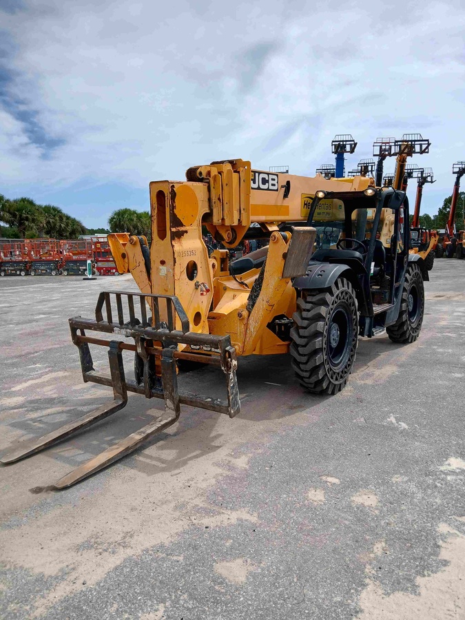 2018 JCB 510-56