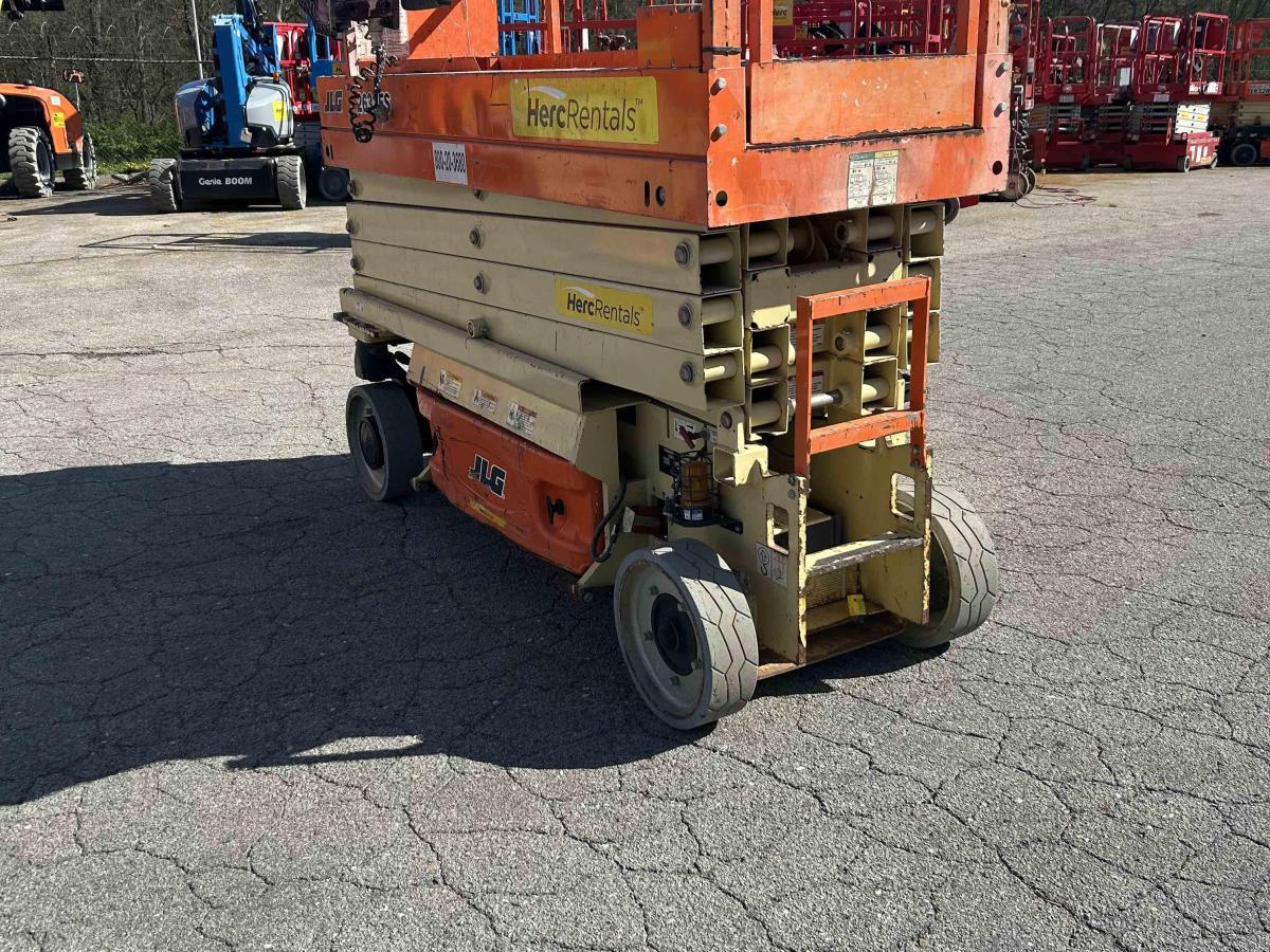 2018 JLG 2632ES