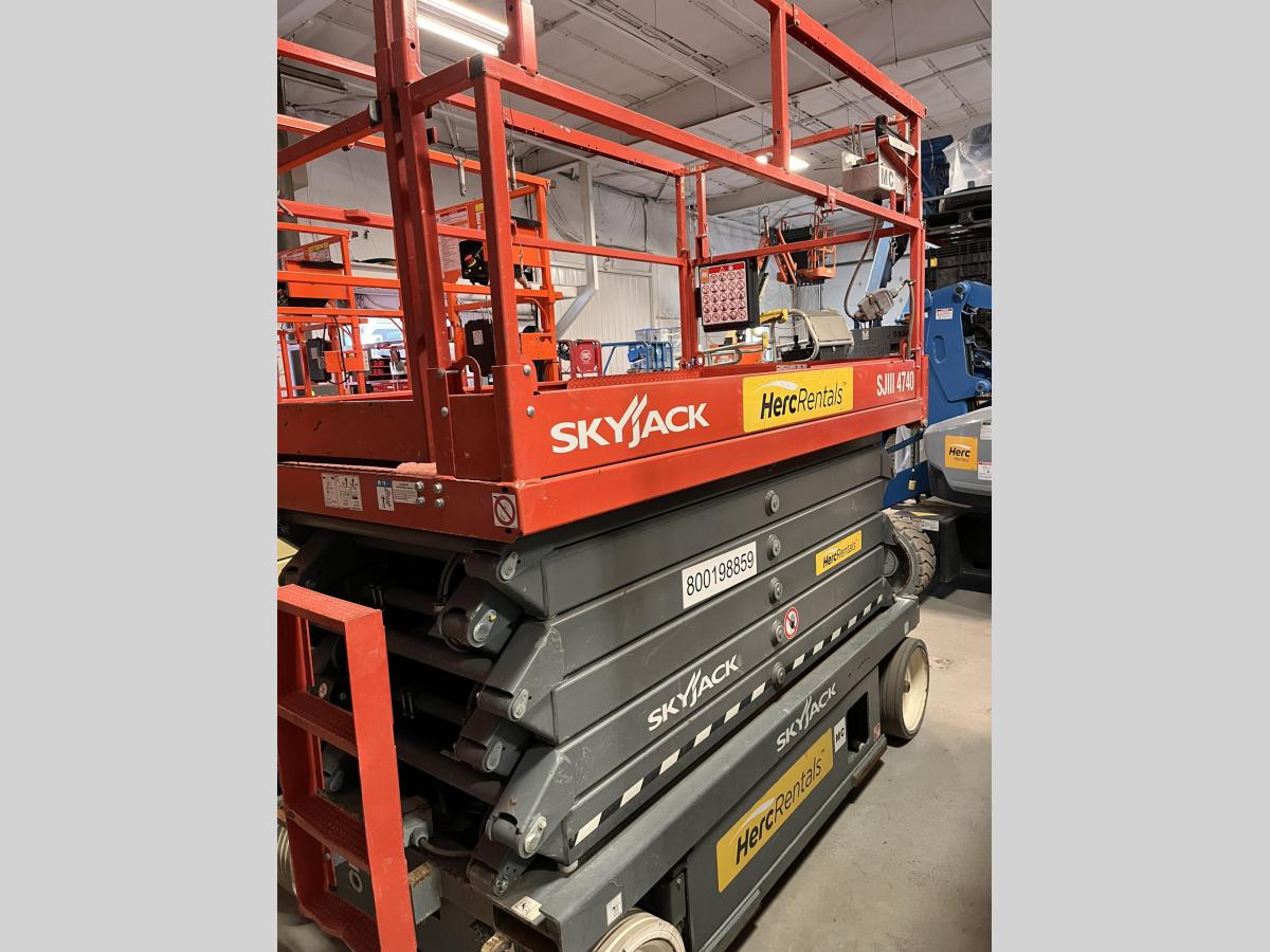 2018 Skyjack SJ4740