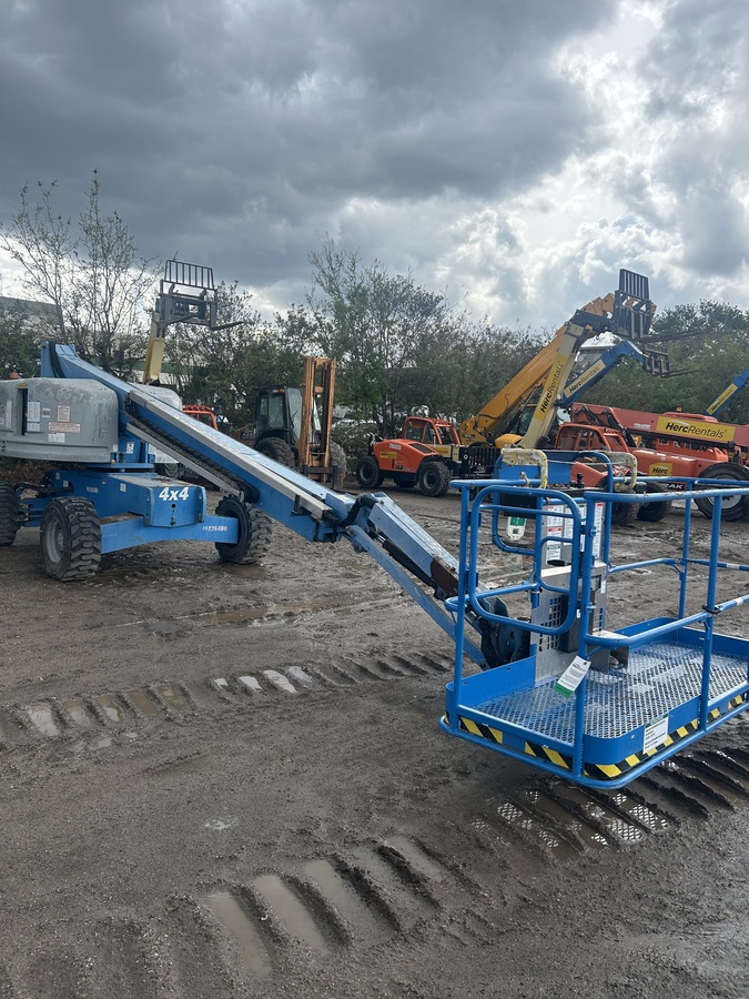 2018 Genie S-45