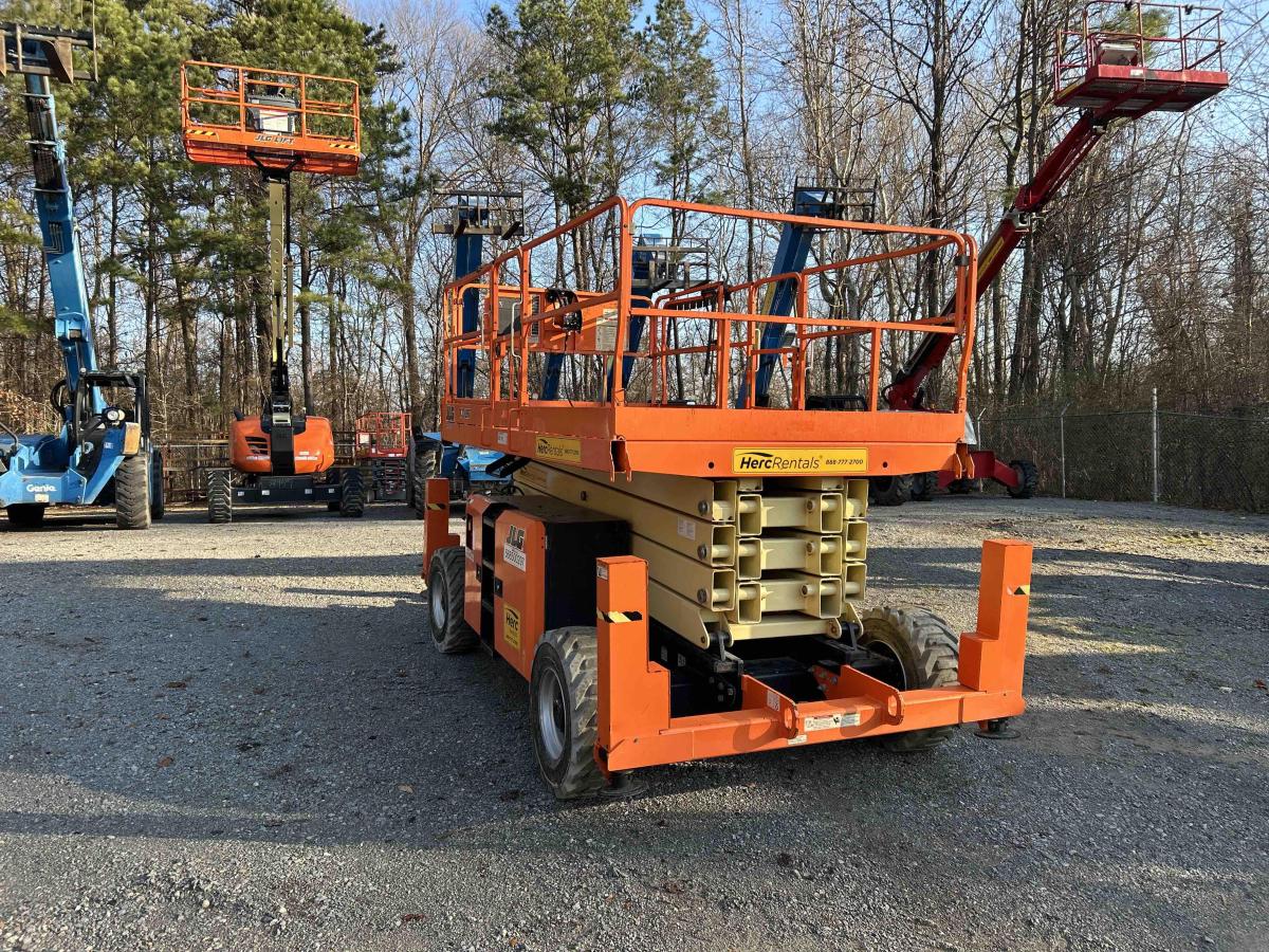 2018 JLG 430LRT