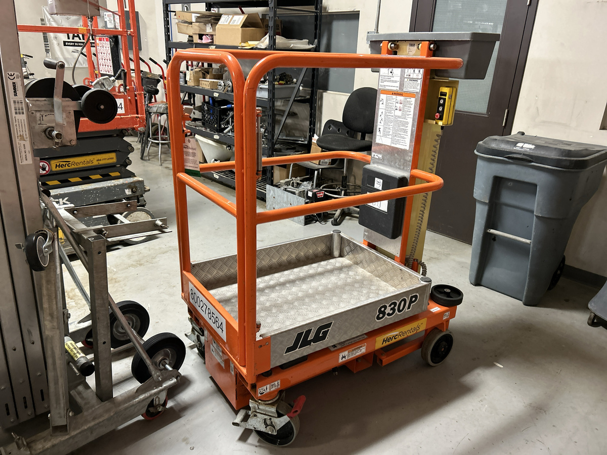 2020 JLG 830P-3