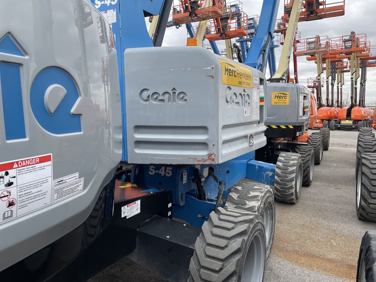 2018 Genie S-45-4