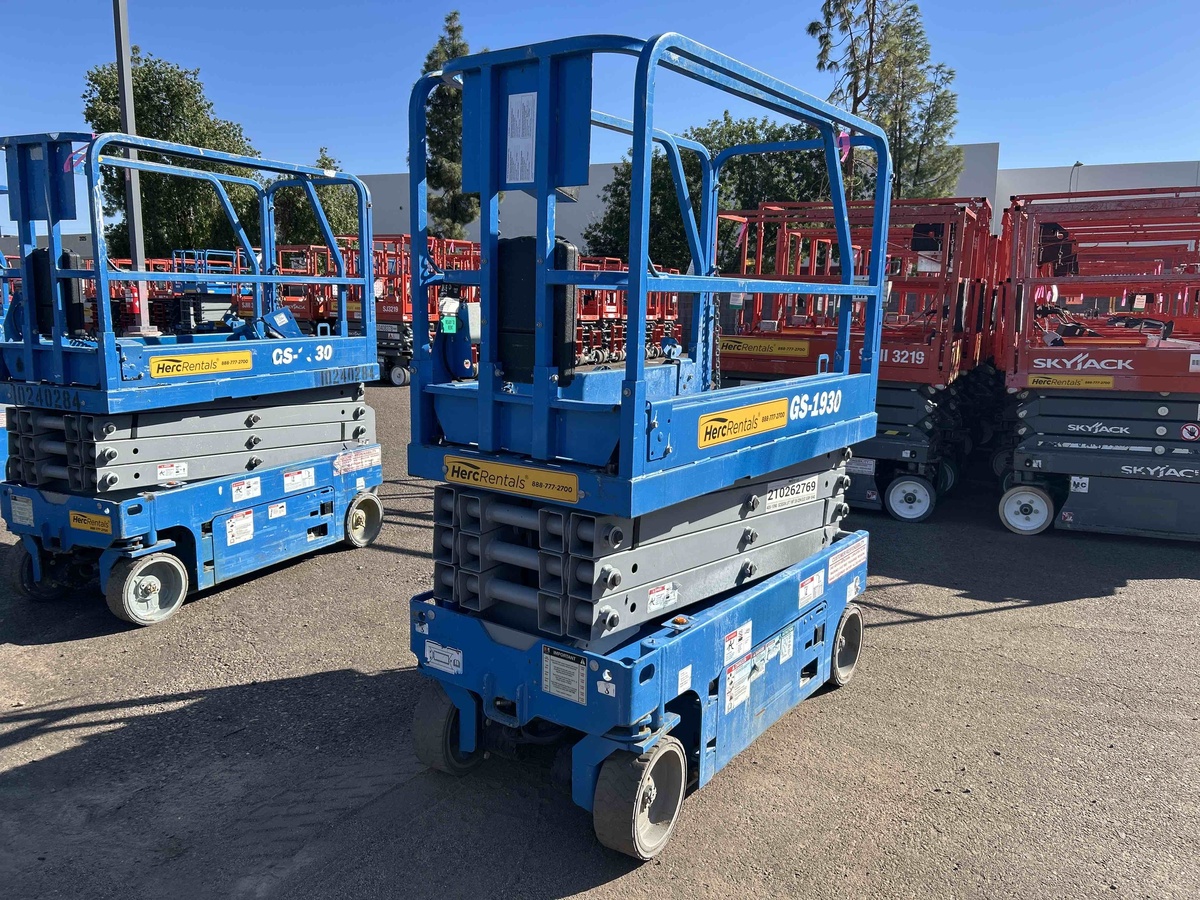 2018 Genie GS-1930