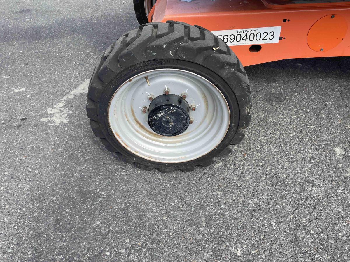 2017 JLG 340AJ-6