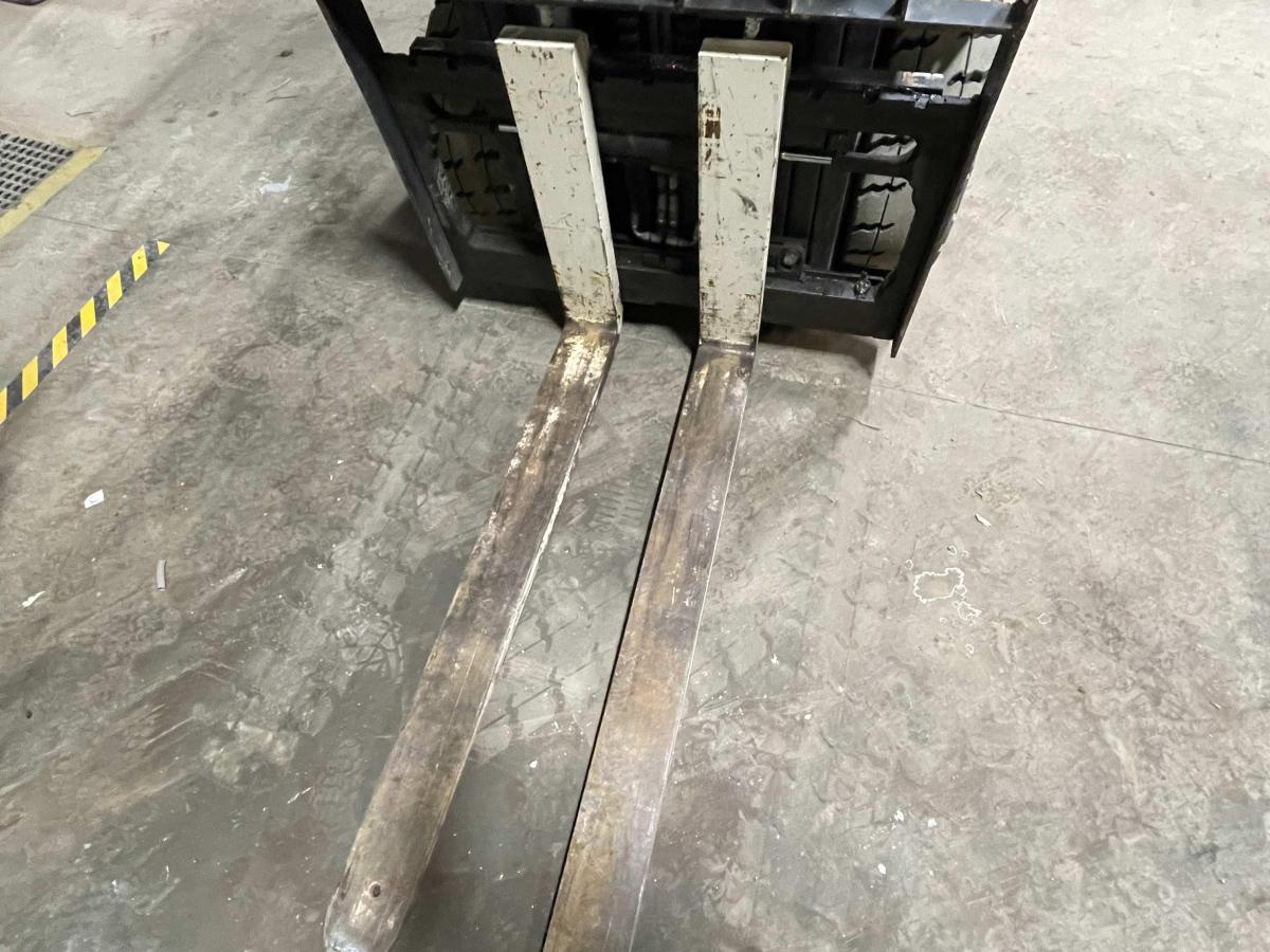 2020 CAT 2C6000