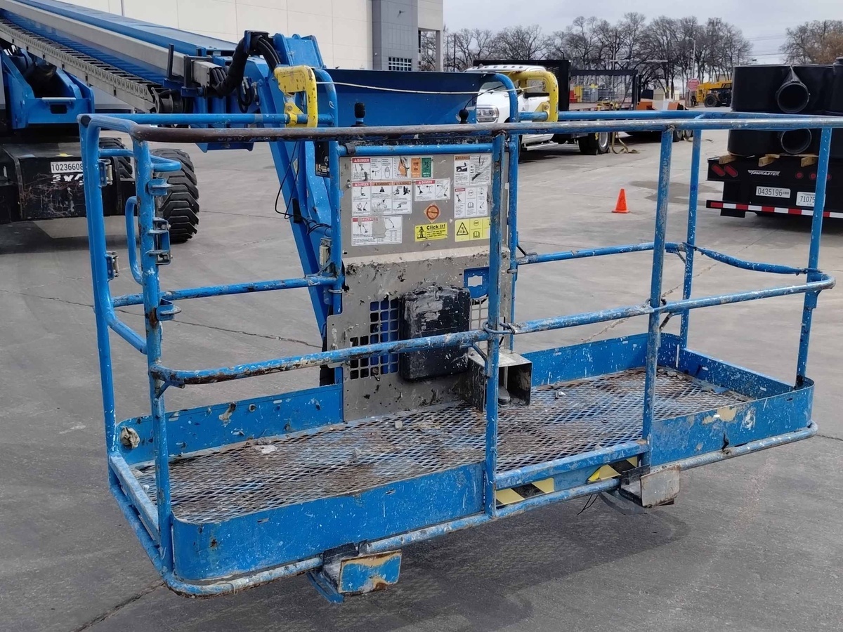 2018 Genie S-85-5