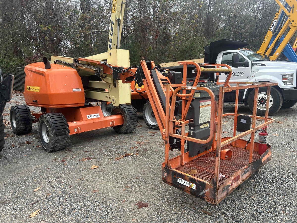2018 JLG 450AJ