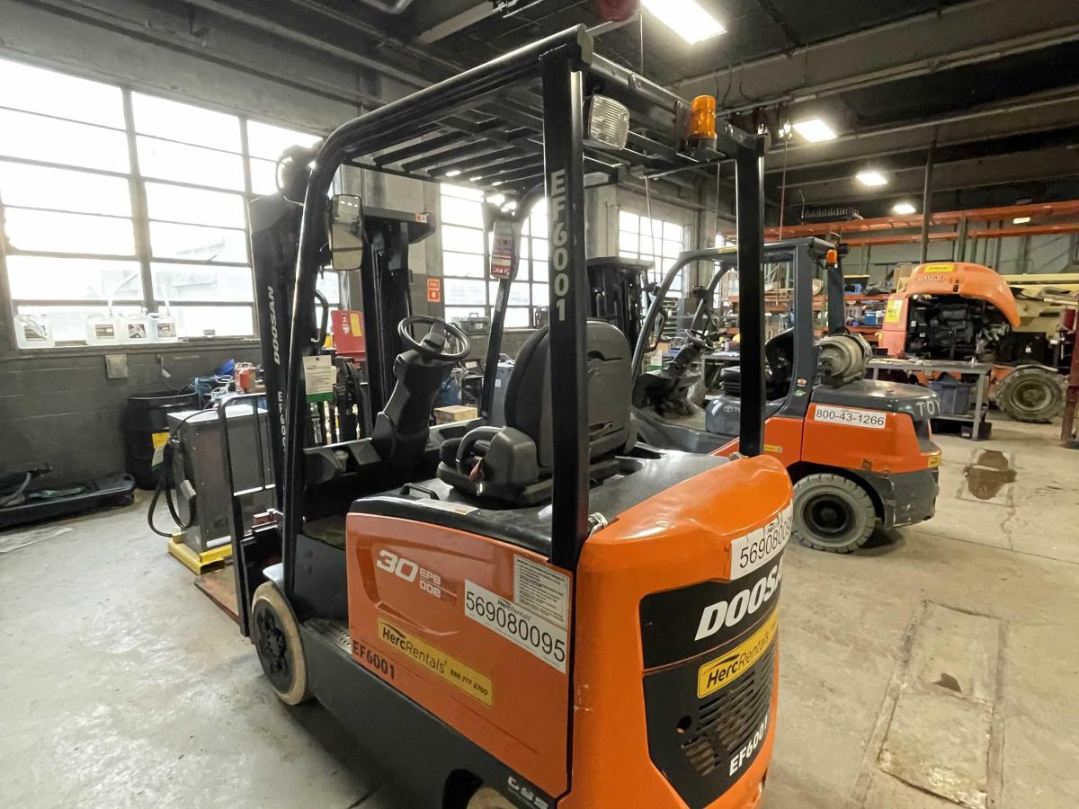 2017 Doosan bc30s7