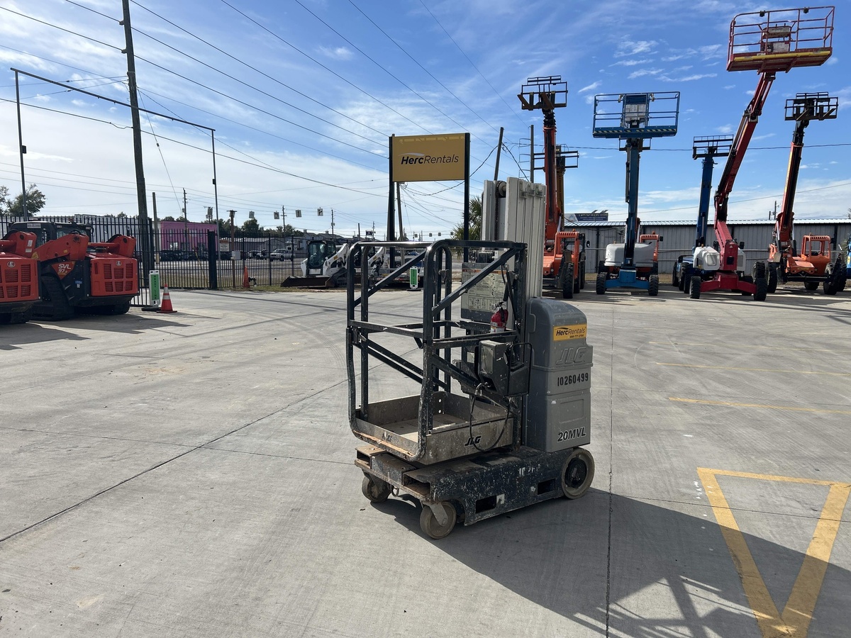 2018 JLG 20MVL-2