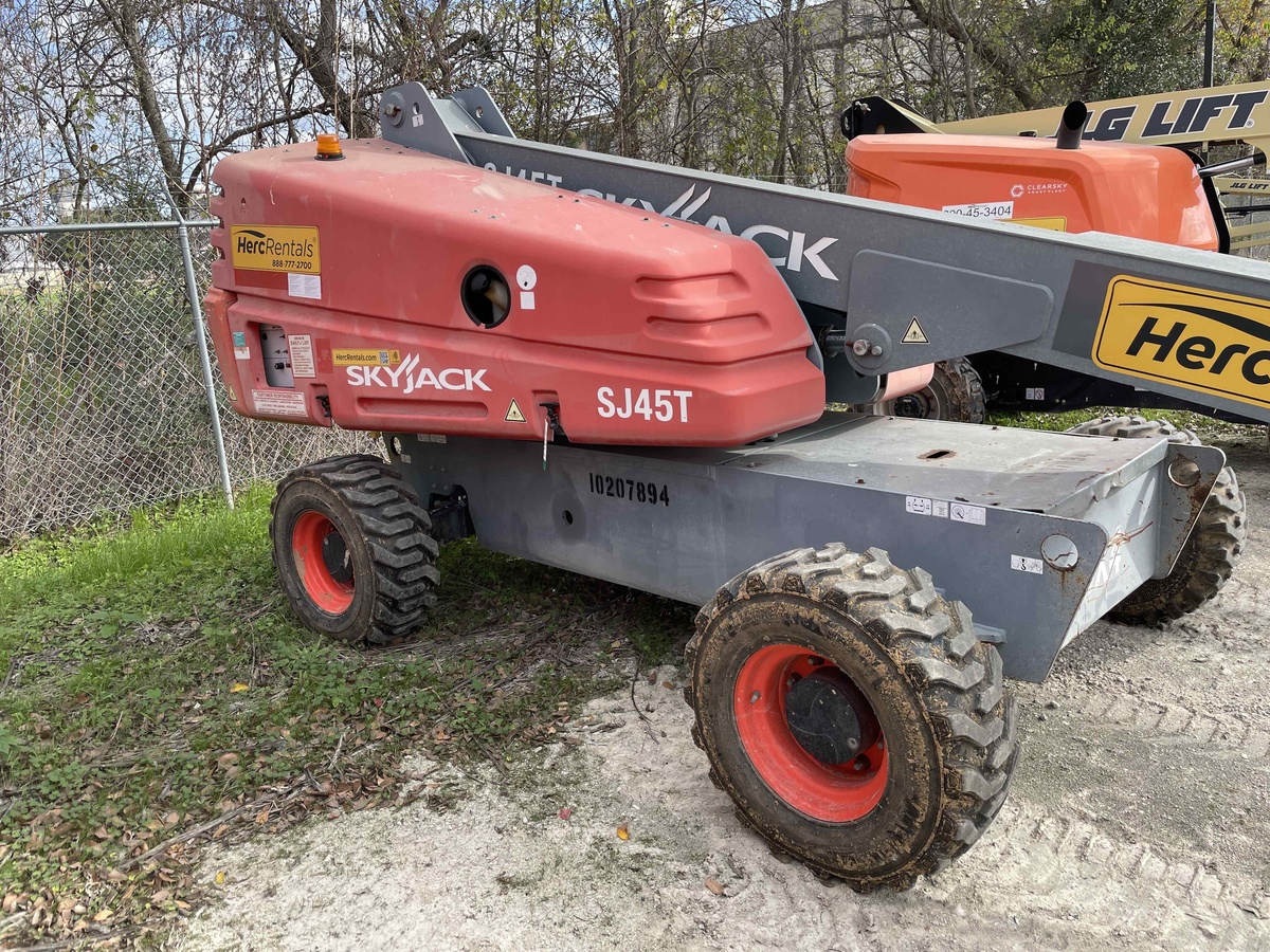 2017 Skyjack SJ45 T