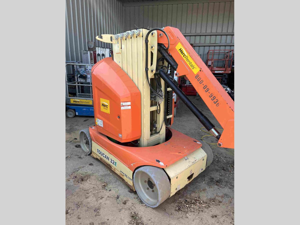 2016 JLG Toucan 32E