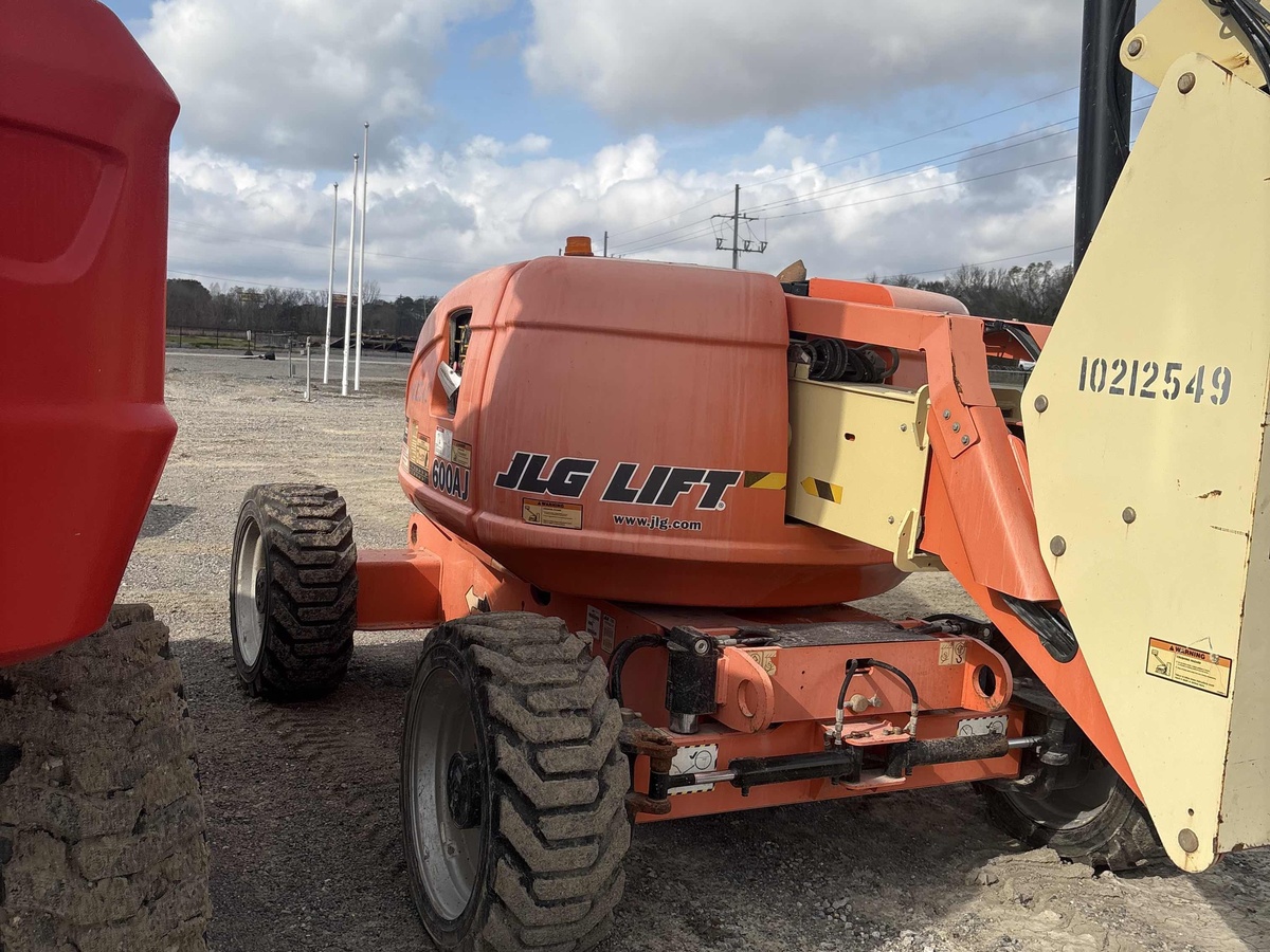2017 JLG 600AJ-5