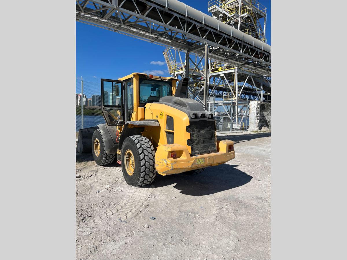 2019 Volvo L70H