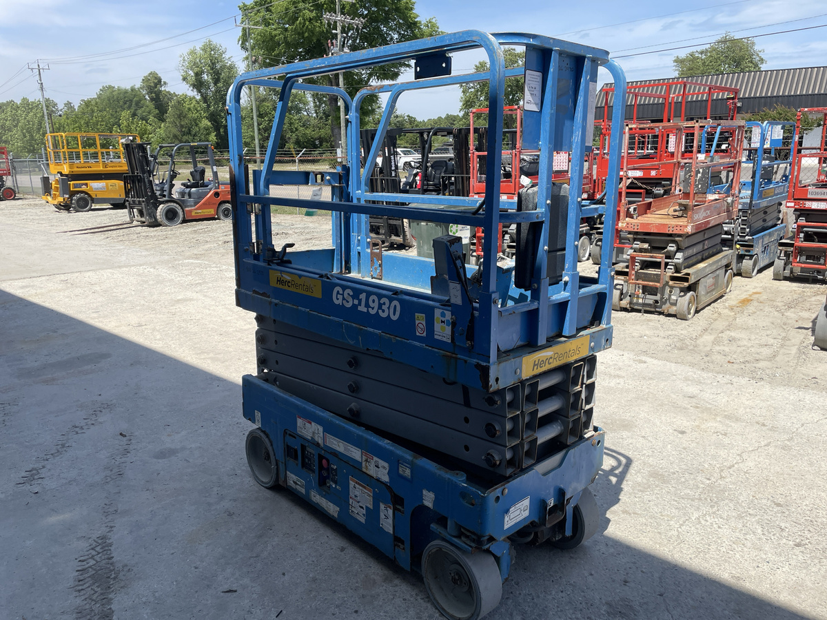 2019 Genie GS-1930