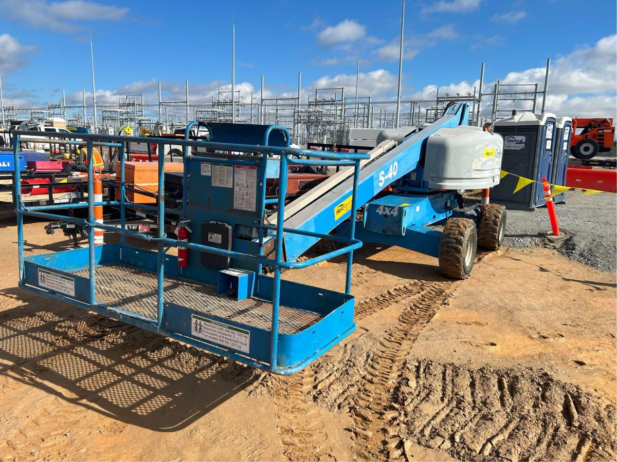 2014 Genie S-40