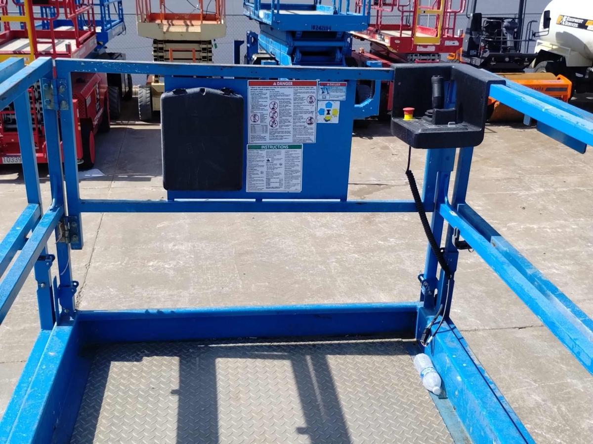 2017 Genie GS-4069 RT-8