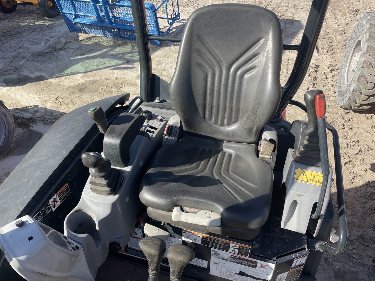 2020 Kubota U27-4-20