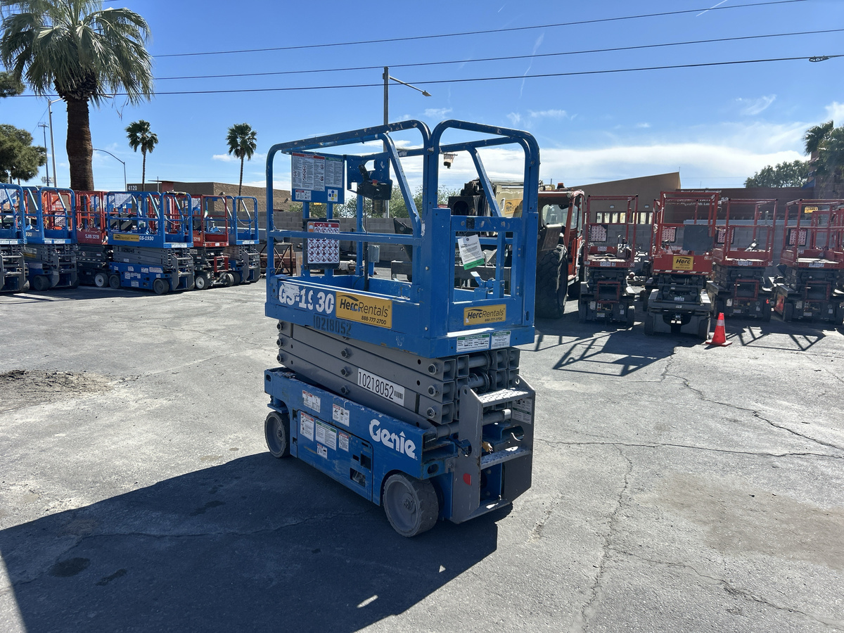 2017 Genie GS-1930