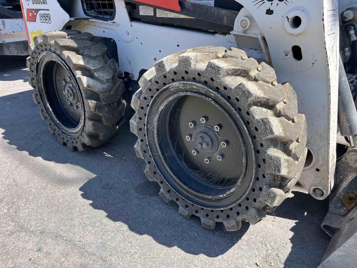 2017 Bobcat S650