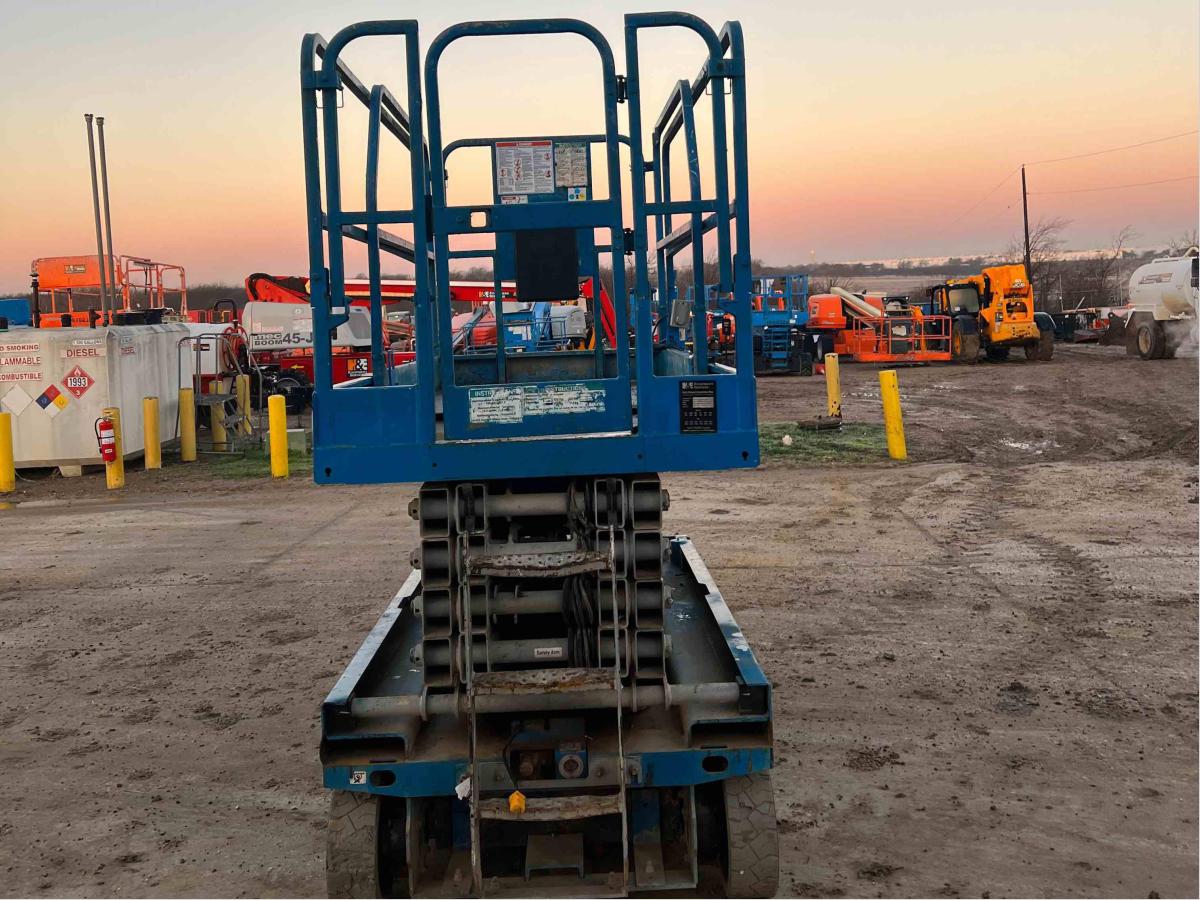 2016 Genie GS-3246-2