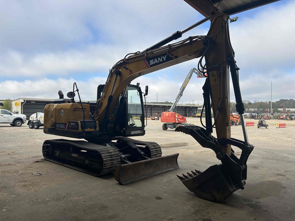 2022 Sany SY135C-10
