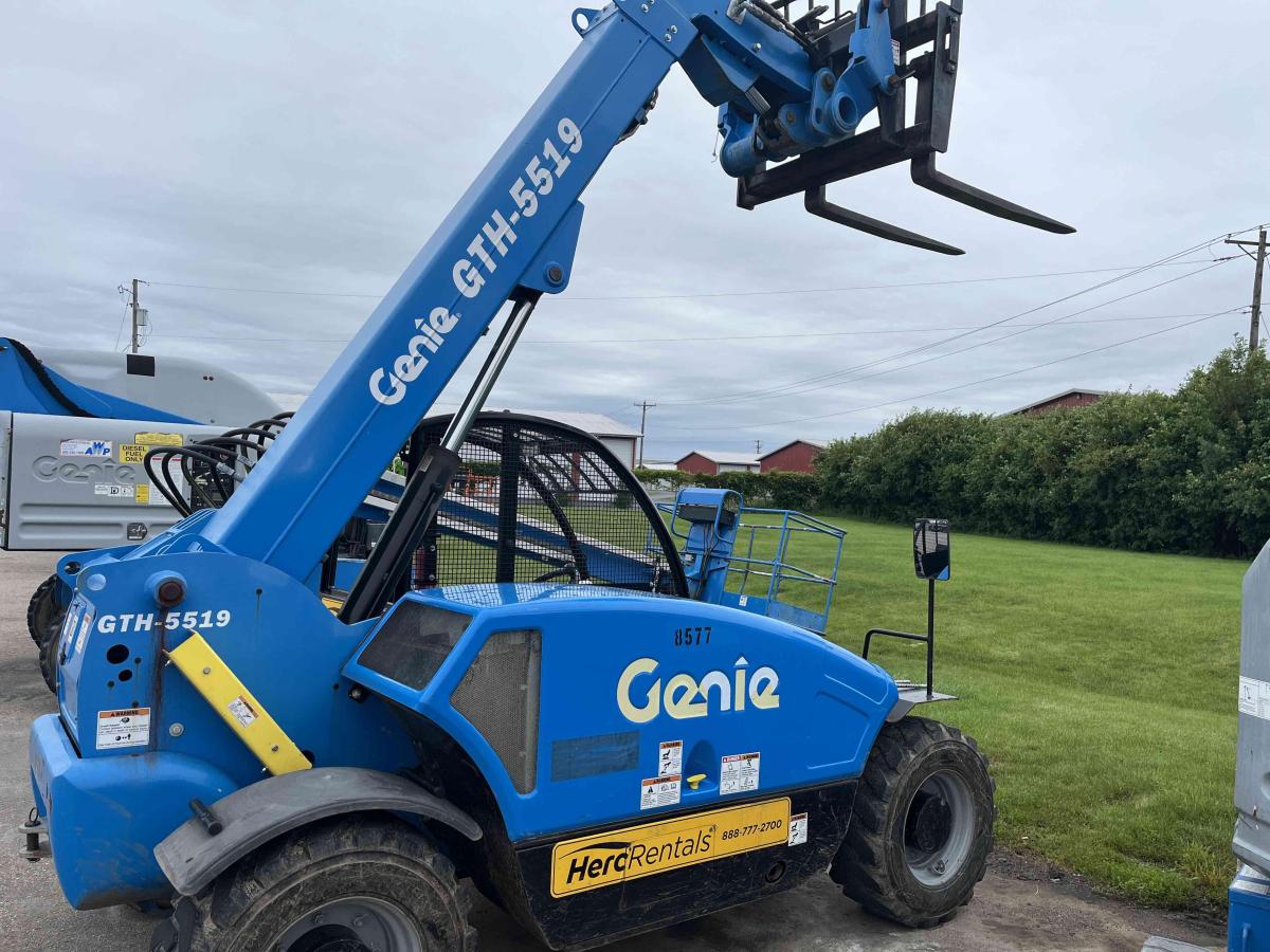 2018 Genie GTH-5519-2
