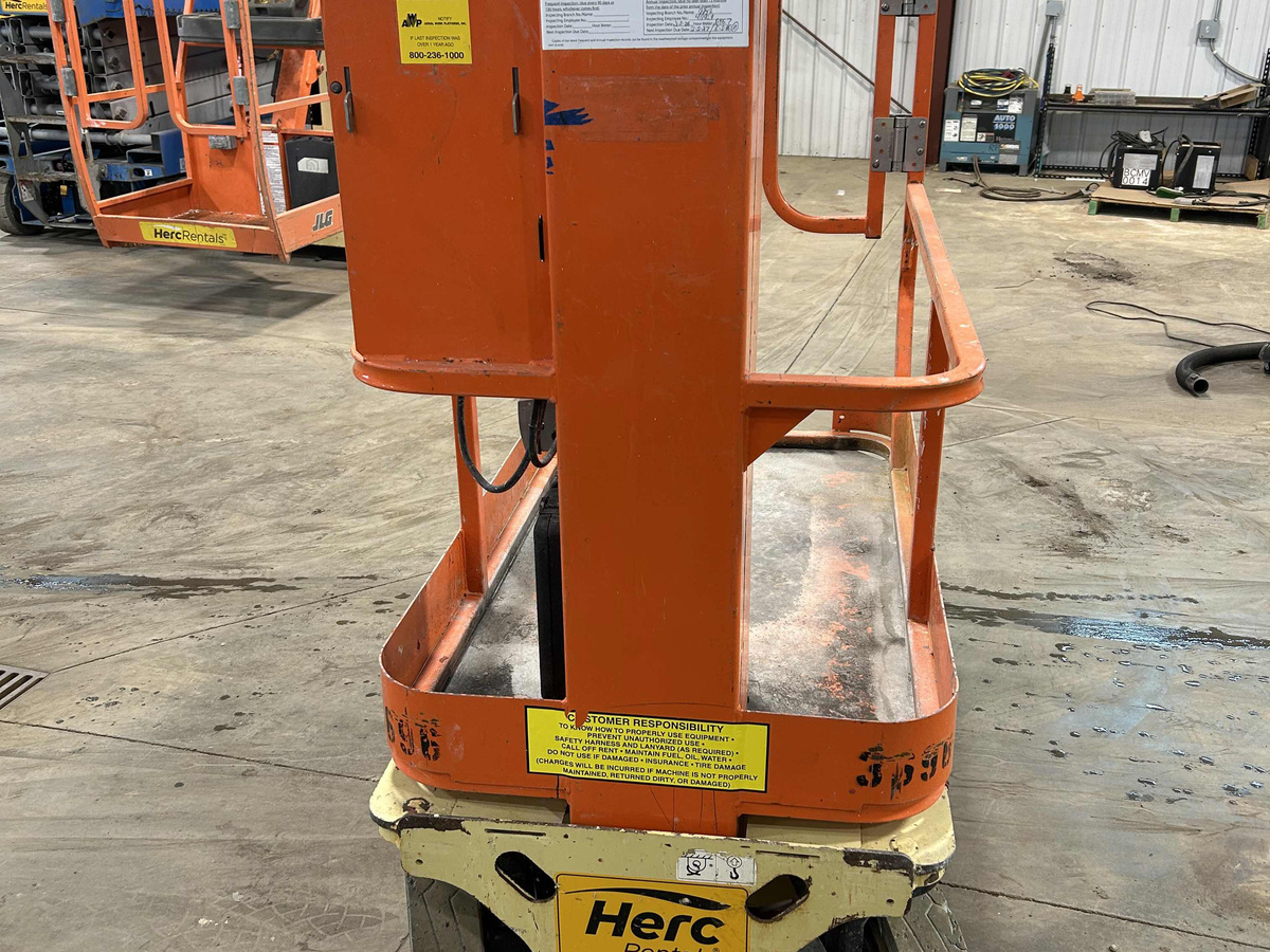 2015 JLG 1230ES-3