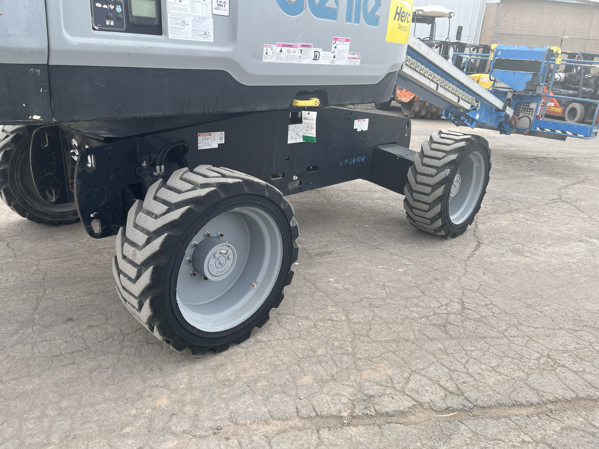 2018 Genie S-60X-11