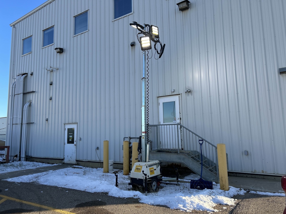 2019 Magnum PLT240-2