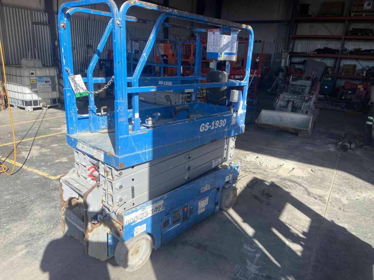 2018 Genie GS-1930