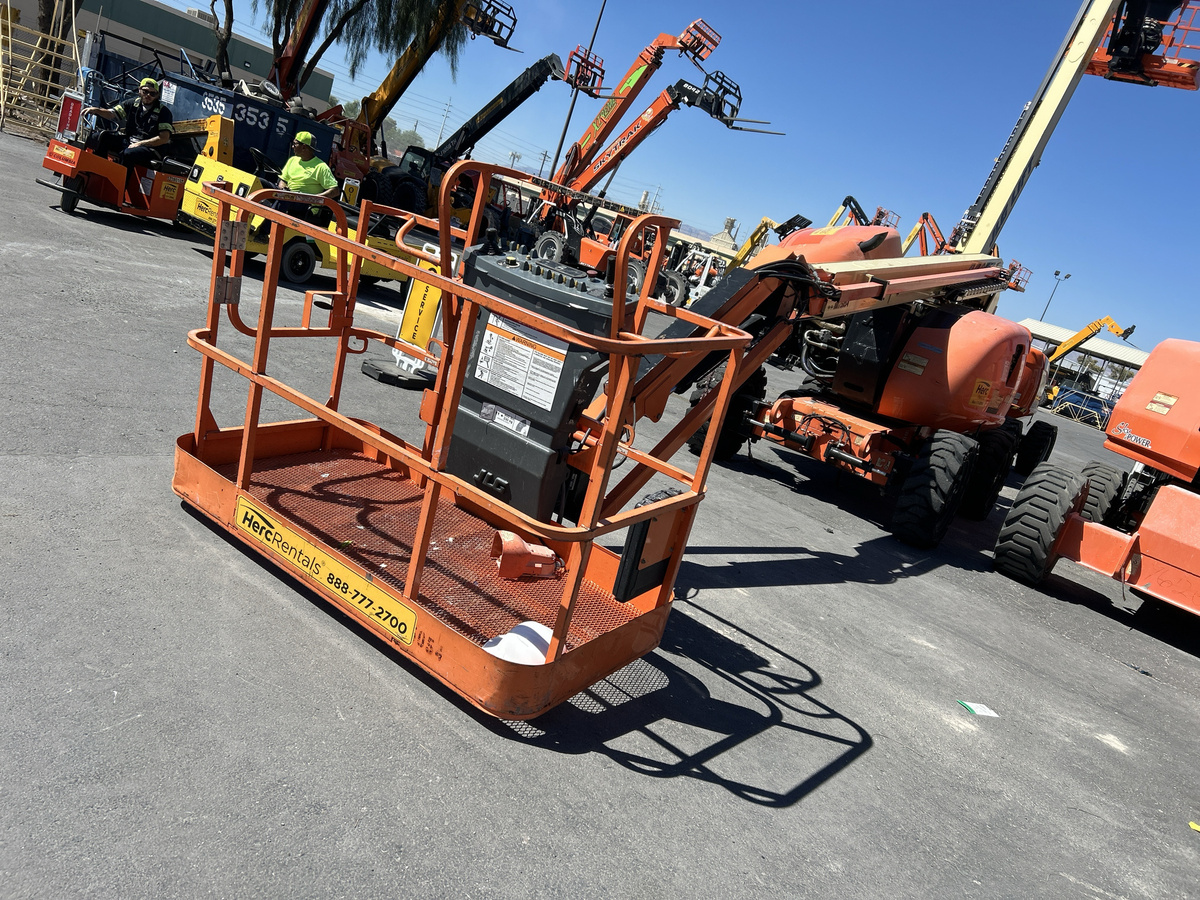 2015 JLG 600AJN Narrow-4