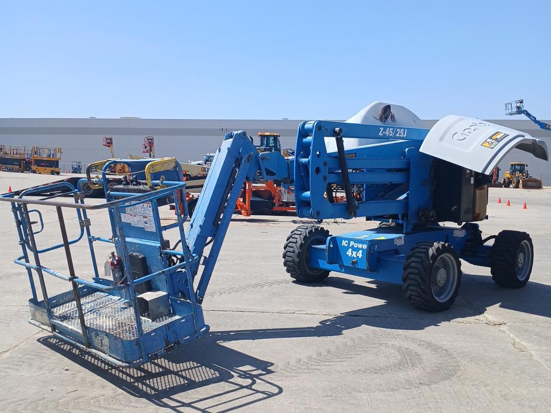 2017 Genie Z-45/25 RT-1