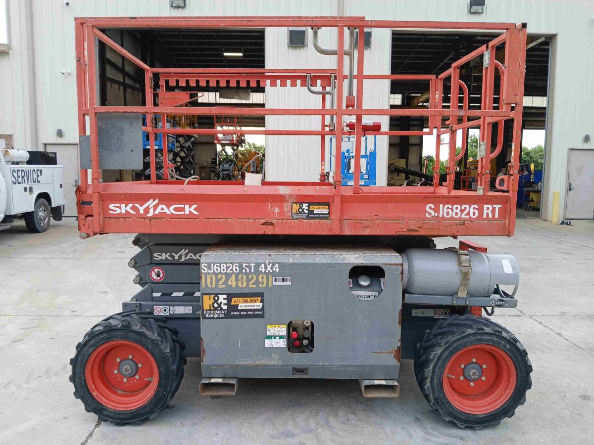 2018 Skyjack SJ-6826RT