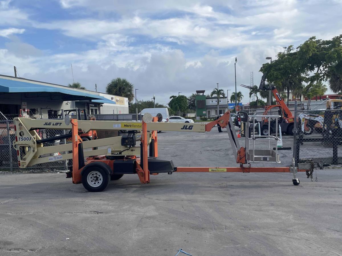 2016 JLG T500J-2
